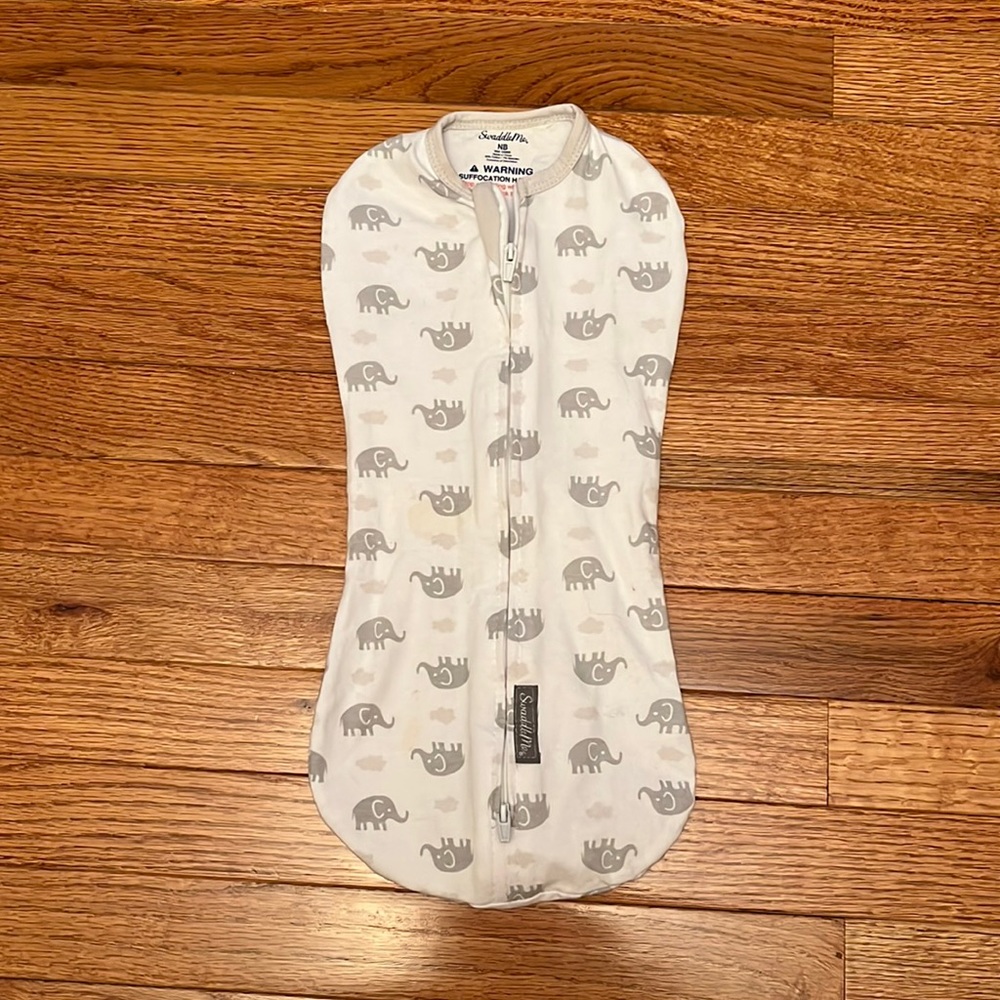 SWADDLE ME SLEEP SACK